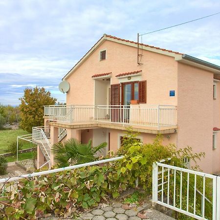 Rasopasno Apartment With Terrace And Private Parking Exterior foto