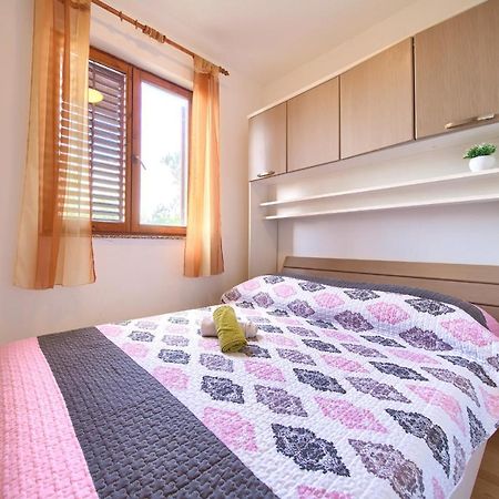 Rasopasno Apartment With Terrace And Private Parking Exterior foto